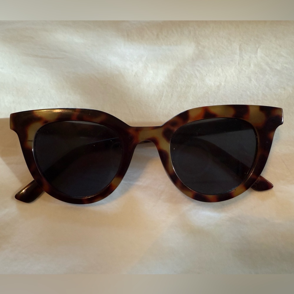Tortoise Cateye Sunglasses